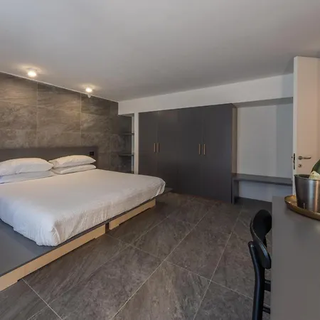 La Barchessa Loft & - Free Parking بيت ضيافة ترينتو