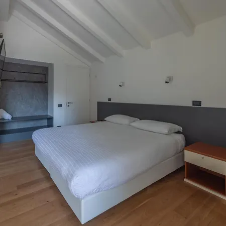 Gasthof La Barchessa Loft & - Free Parking