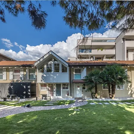 La Barchessa Loft & - Free Parking بيت ضيافة 3*