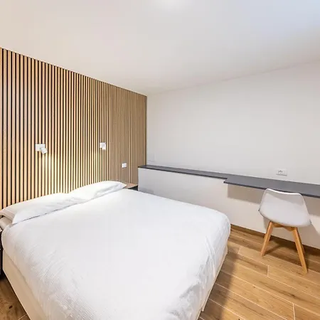 La Barchessa Loft & - Free Parking بيت ضيافة 3*
