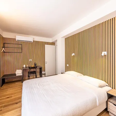 بيت ضيافة La Barchessa Loft & - Free Parking ترينتو