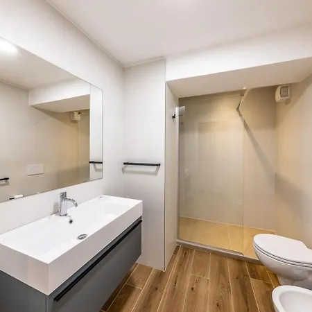 La Barchessa Loft & - Free Parking بيت ضيافة 3*