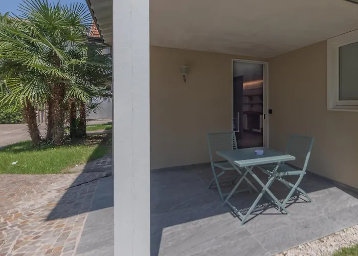 בית הארחה La Barchessa Loft & - Free Parking טרנטו